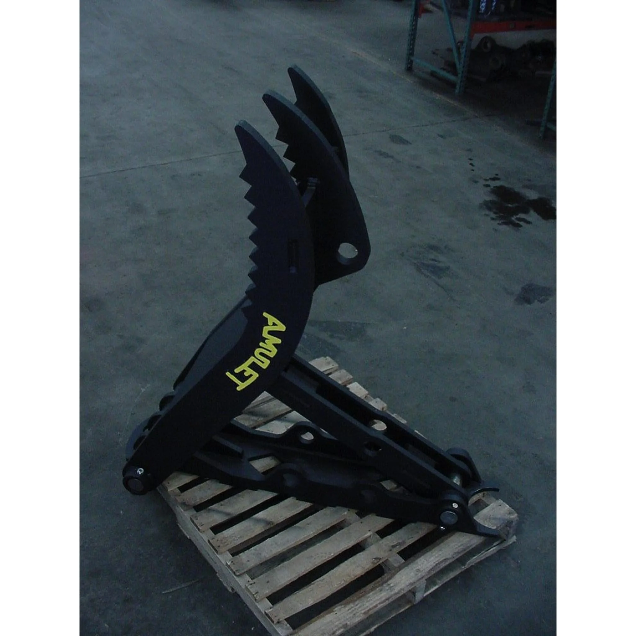 Amulet B.R.U.T. Rigid Thumb for Excavator - Image 5