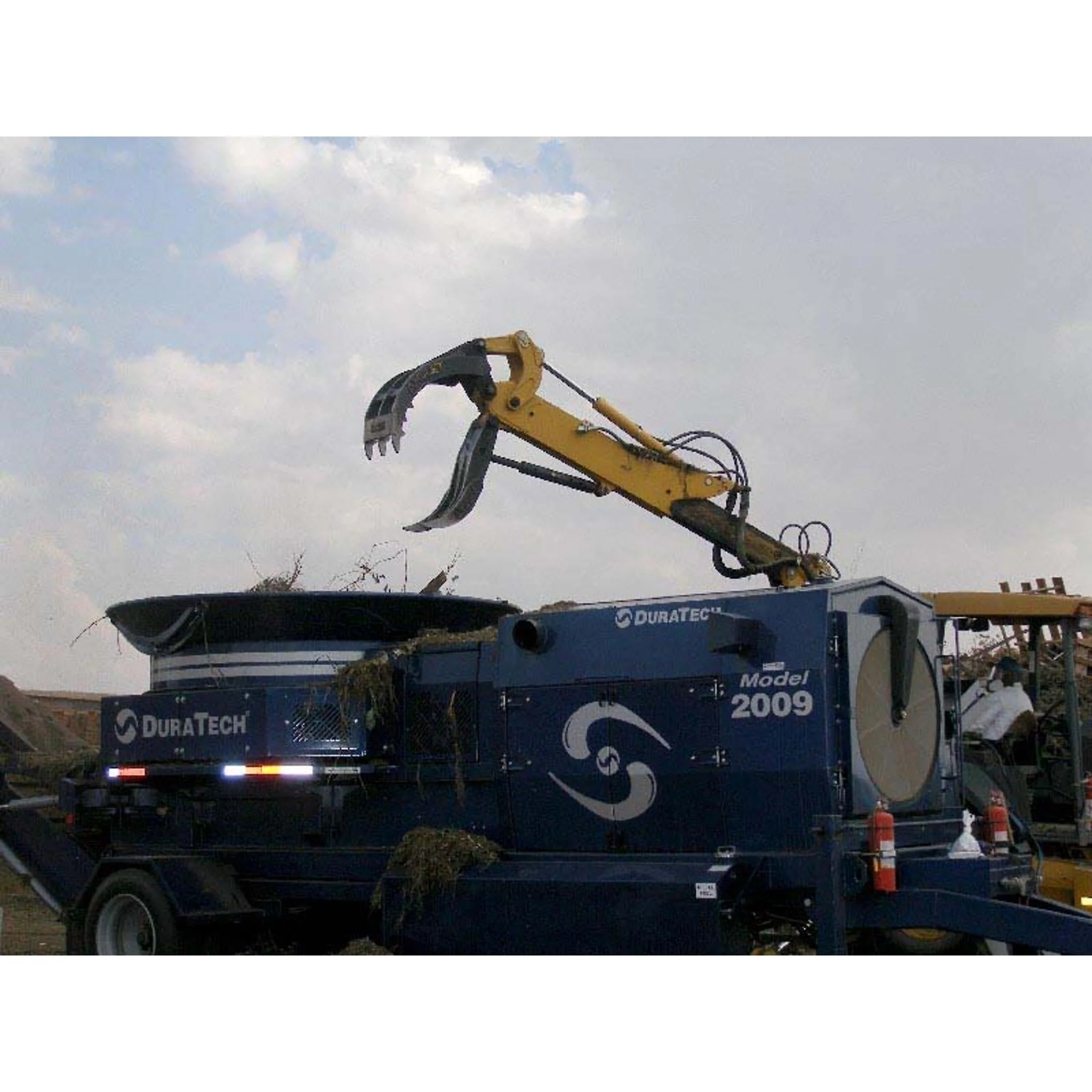 Amulet | HoeMate Multi-Tine Rake For Excavator - Image 3