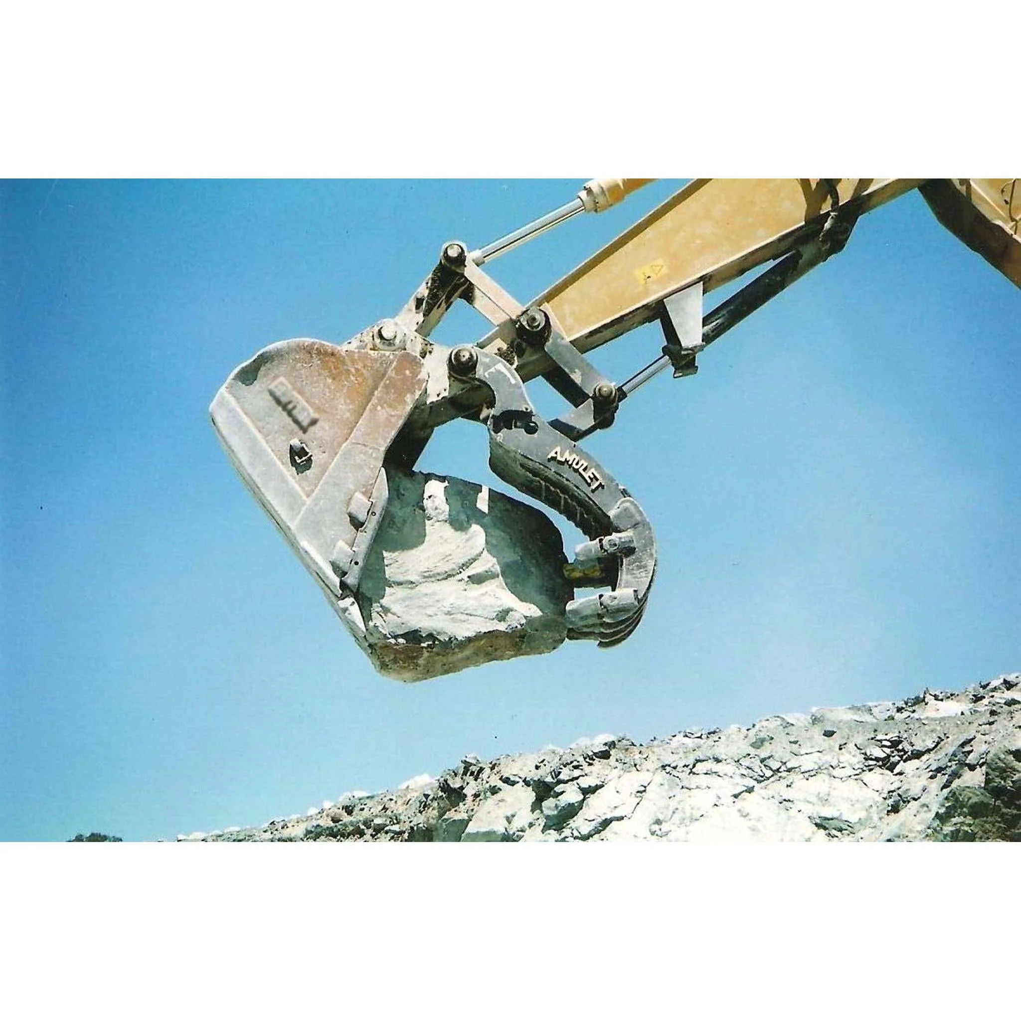 Amulet PowerClamp Hydraulic Thumb For Excavator - Image 5