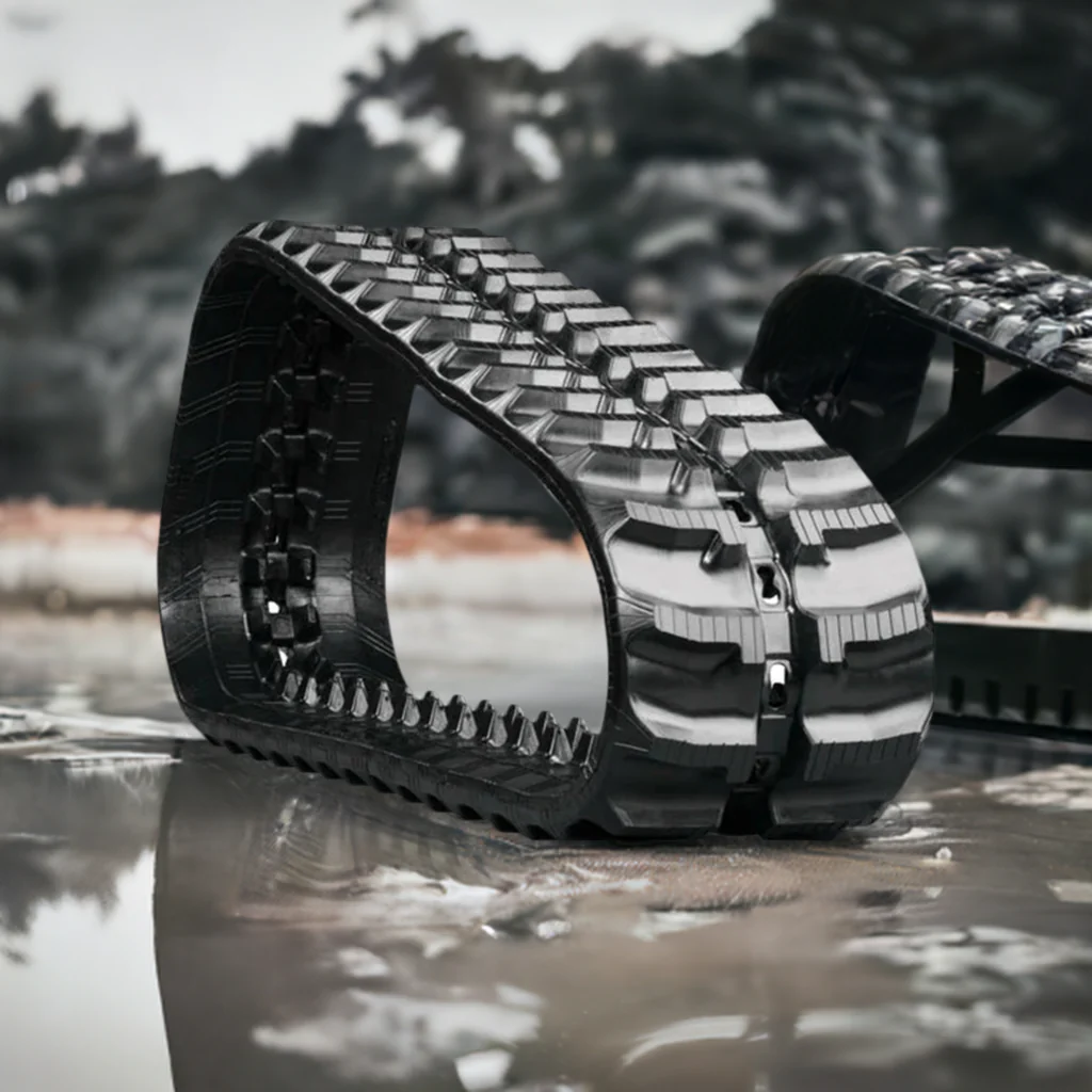 Bobcat 320 Rubber Track 230x72x45 ( 9" ) L-Lug Pattern - Image 5