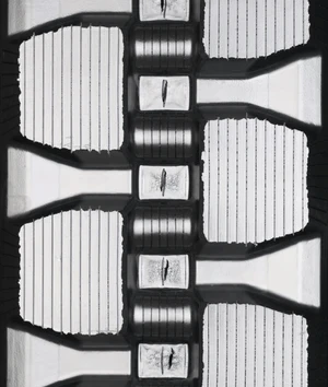 Bobcat T200 Rubber Track 320x86x52 ( 13" ) Staggered Block Pattern - Image 9