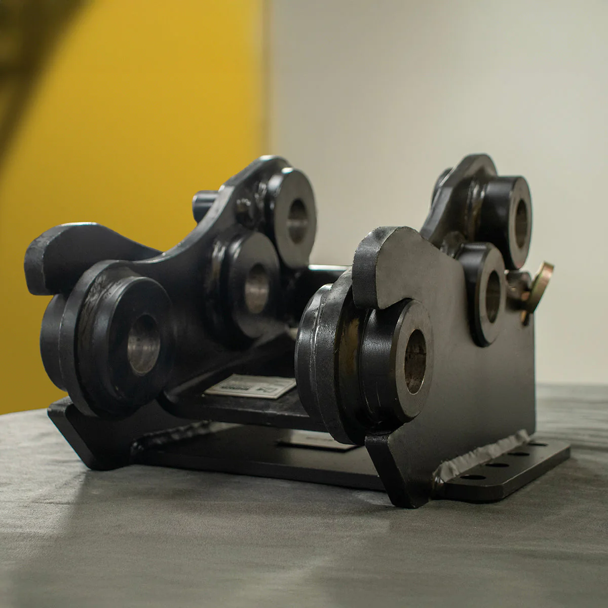 Kubota U35 Quick Attach Coupler - Image 8
