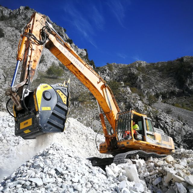 MB Crushers Bucket Crusher | Model BF135.8 | Mouth Opening Width 51" | Machine Size 43+ Tons | For Excavator