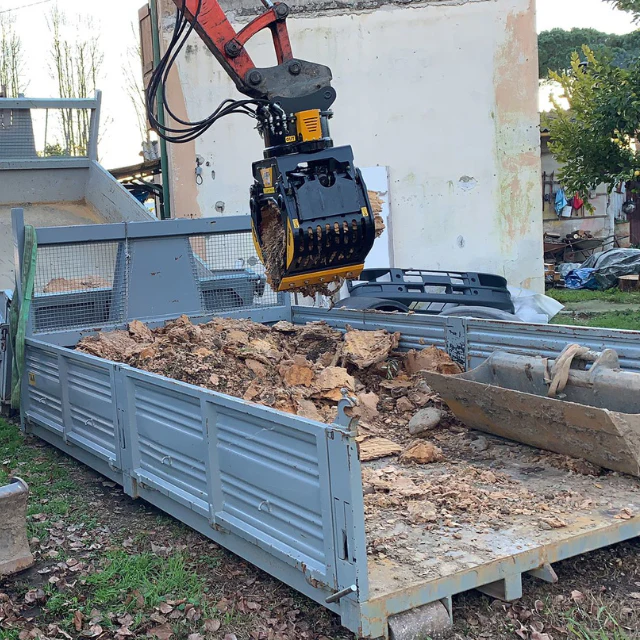 MB Crushers Sorting Grapple | Model MB-G450 S4 | Width 27.6" | Machine Size 3-6 Tons | For Excavators - Image 4