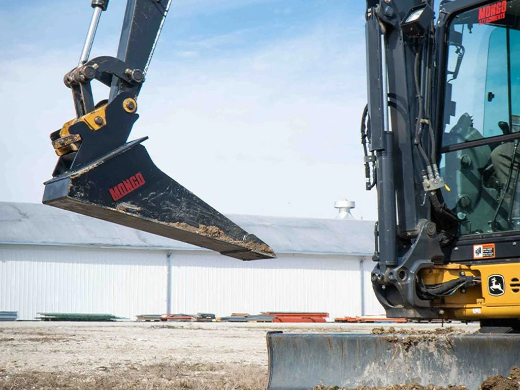 Mongo | Spade Bucket For Excavator (2000-10000 lbs.) - Image 4