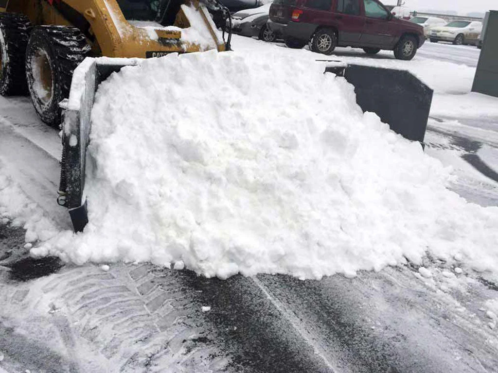Virnig | V60 Hydraulic Snow Blade/Pusher for skid steer - Image 9